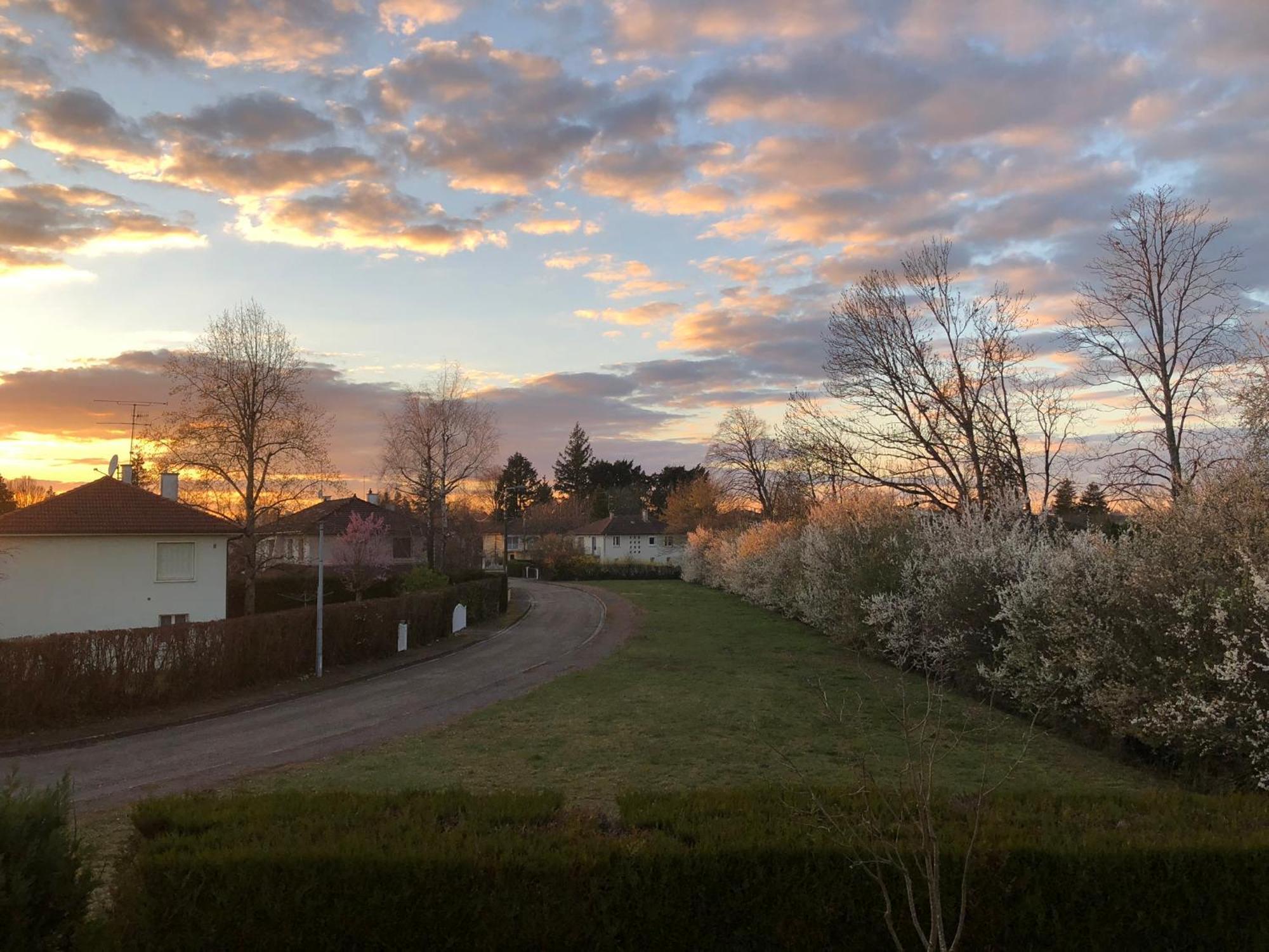 Chambre 2 Dans Un Appartement Bourg-en-Bresse Dış mekan fotoğraf